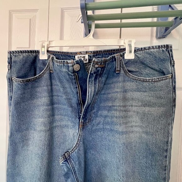 Women's Future Collective Mid-Rise Wide Leg Medium Wash Jeans 16 - Picture 6 of 11